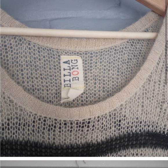 Billabong sweater - Picture 2 of 3